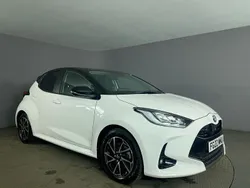 White Used 2022 Toyota Yaris Hybrid Design Hatchback | £15,999 (Good price)