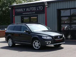 Black Used 2016 Volvo XC70 SE Lux SUV | £21,500 (Fair price)