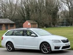 White Used 2016 Skoda Octavia vRS Estate | £4,995 (Fair price)