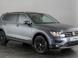 Grey Used 2018 VW Tiguan Allspace SE SUV | £19,300 (Fair price)