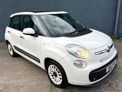 White Used 2013 Fiat 500L Lounge MPV | £3,995 (Fair price)
