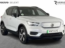 Glacier silver Used 2021 Volvo XC40 Core SUV | £23,690 (Fair price)
