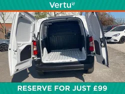 White New 2024 Vauxhall Combo S MPV | £16,666 (Super price)