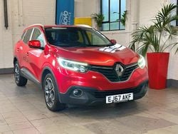 Red Used 2017 Renault Kadjar Dynamique SUV | £9,795 (Fair price)