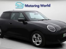 Used 2025 Mini Cooper Classic Hatchback | £24,900 (Expensive)