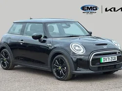Black Used 2021 Mini Cooper SE Hatch Hatchback | £12,495 (Fair price)
