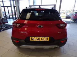 Red Used 2019 Kia Stonic 4 SUV | £12,499 (Fair price)