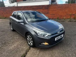 Grey Used 2015 Hyundai i20 SE Hatchback | £4,300 (Fair price)