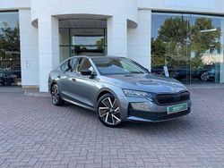 Graphite grey Used 2025 Skoda Octavia SportLine Hatchback | £27,990 (Expensive)