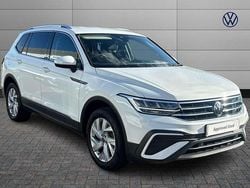 White Used 2022 VW Tiguan Allspace Life SUV | £21,750 (Fair price)