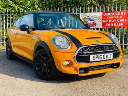 Orange Used 2016 Mini Cooper S Chili Hatchback | £6,690 (Good price)