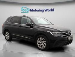 Black Used 2022 VW Tiguan Allspace Life SUV | £22,000 (Fair price)