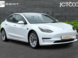 White Used 2021 Tesla Model 3 Long Range AWD Sedan | £18,000 (Fair price)