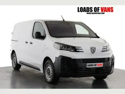 White New 2025 Peugeot Expert Van | £21,999 (Fair price)