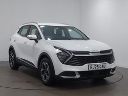 White Used 2025 Kia Sportage SUV | £23,898 (Super price)