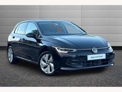 Black Used 2025 VW Golf VIII Match Hatchback | £24,195 (Fair price)