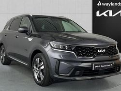 Grey Used 2022 Kia Sorento 3 SUV | £30,290 (Good price)