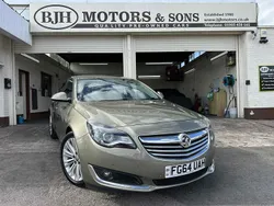 Green Used 2014 Vauxhall Insignia Design Edition Hatchback | £4,988 (Expensive)
