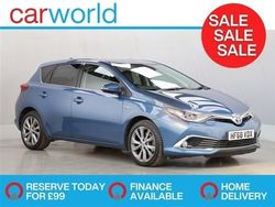 Blue Used 2018 Toyota Auris Hatchback | £11,748 (Expensive)