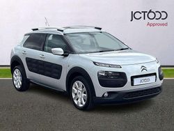 White Used 2018 Citroën C4 Cactus PureTech Hatchback | £6,700
