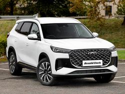 White New 2025 Chery Tiggo 8 SUV | £30,698 (Good price)