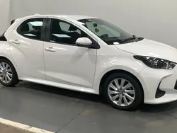 White Used 2022 Toyota Yaris Hybrid Hatchback | £13,498 (Super price)