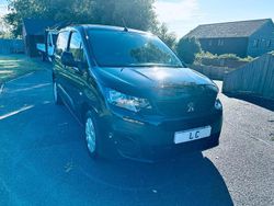 Black Used 2023 Peugeot Partner Premium Van | £11,695 (Fair price)