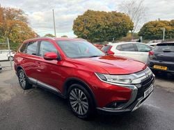Red Used 2019 Mitsubishi Outlander SUV | £10,895 (Good price)