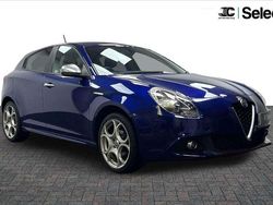 Blue Used 2019 Alfa Romeo Giulietta Hatchback | £11,100 (A bit pricey)