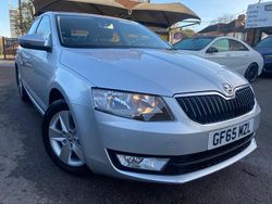 Silver Used 2015 Skoda Octavia SE Hatchback | £8,649 (Good price)