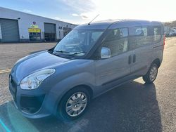 Blue Used 2014 Fiat Doblò MPV | £4,295 (Fair price)