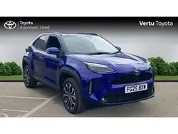 Blue New 2025 Toyota Yaris Cross Design SUV | £25,078 (Fair price)
