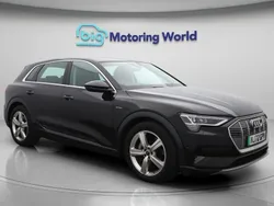 Black Used 2022 Audi e-tron Design SUV | £18,500 (Fair price)