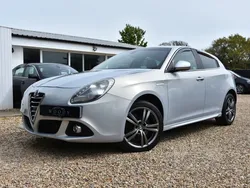 White Used 2014 Alfa Romeo Giulietta Exclusive Hatchback | £6,995 (Fair price)