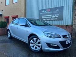 Silver Used 2015 Vauxhall Astra Design Edition Hatchback | £3,790 (Fair price)