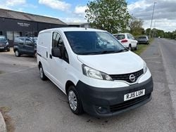 White Used 2015 Nissan NV200 Acenta MPV | £4,995 (Super price)