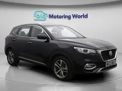 Black Used 2022 MG HS Excite SUV | £16,000 (Fair price)