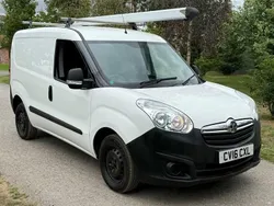 White Used 2016 Vauxhall Combo MPV | £5,250 (A bit pricey)