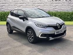 Silver/black Used 2018 Renault Captur Dynamique SUV | £4,500 (Fair price)