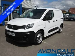 White Used 2023 Peugeot Partner Premium MPV | £11,690 (Fair price)
