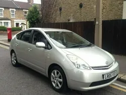 Used 2005 Toyota Prius Hatchback | £3,595 (Expensive)