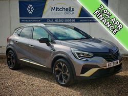 Oyster grey with black roof Used 2023 Renault Captur Engineered SUV | £18,995 (Fair price)