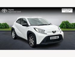 White Used 2023 Toyota Aygo X PURE SUV | £14,202