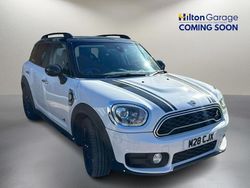 White Used 2018 Mini Cooper Countryman SUV | £14,450 (Fair price)