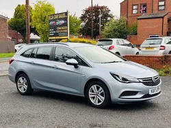 Silver Used 2017 Vauxhall Astra Design Edition Estate | £4,350 (Super price)