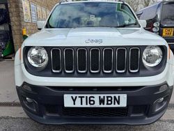 White Used 2016 Jeep Renegade Longitude SUV | £7,495 (Fair price)