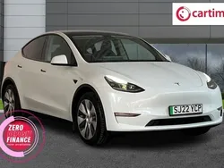 White Used 2022 Tesla Model Y Long Range SUV | £27,250 (Fair price)