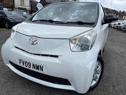 White Used 2009 Toyota iQ Hatchback | £3,745 (Good price)