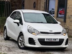 White Used 2015 Kia Rio Hatchback | £4,990 (Good price)