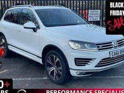 White Used 2016 VW Touareg R-line SUV | £22,132 (Good price)